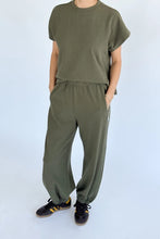 Load image into Gallery viewer, LE BON SHOPPE BALLOON PANTS || OLIVE