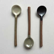Load image into Gallery viewer, NEUTRAL HANDMADE JAPANESE POTTERY SPOON || GREEN