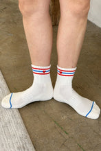Load image into Gallery viewer, LE BON SHOPPE EMBROIDERED GIRLFRIEND SOCKS || LECHE+ HEART