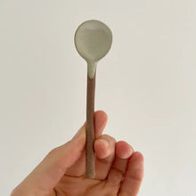 Load image into Gallery viewer, NEUTRAL HANDMADE JAPANESE POTTERY SPOON || CREAM