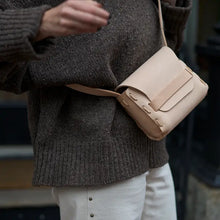 Load image into Gallery viewer, LEATHER SADDLE BAG || NATURAL