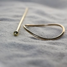 Load image into Gallery viewer, CIRCLE HAIRPIN