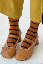 Load image into Gallery viewer, LE BON SHOPPE WALLY SOCKS || CAMEL