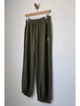 Load image into Gallery viewer, LE BON SHOPPE BALLOON PANTS || OLIVE