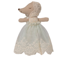 Load image into Gallery viewer, MAILEG BABY MOUSE IN GOWN || MINT