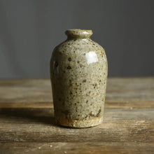 Load image into Gallery viewer, WILD CLAY BUD VASE