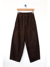 Load image into Gallery viewer, LE BON SHOPPE CORDUROY ARC PANTS || CHOCOLATE