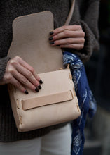 Load image into Gallery viewer, LEATHER SADDLE BAG || NATURAL