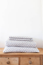 Load image into Gallery viewer, NEW GRAIN QUILTED PILLOWCASE || FLORENCE

