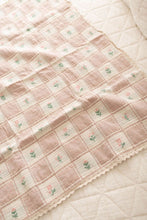 Load image into Gallery viewer, NEW GRAIN PATCHWORK BLANKET || TWIN FLEUR
