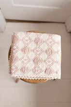 Load image into Gallery viewer, NEW GRAIN PATCHWORK BLANKET || BOW
