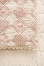Load image into Gallery viewer, NEW GRAIN PATCHWORK BLANKET || BOW
