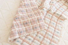 Load image into Gallery viewer, NEW GRAIN KEEPSAKE QUILT || MEADOW
