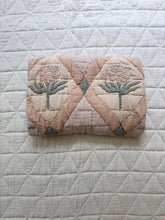 Load image into Gallery viewer, NEW GRAIN GRANNY QUILT
