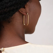 Load image into Gallery viewer, YEWO COLLECTIVE PINDA EARRING
