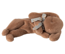 Load image into Gallery viewer, MAILEG SLEEPING BUNNY PLUSH, SMALL || SOFT BROWN
