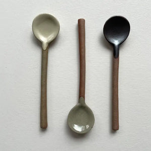 NEUTRAL HANDMADE JAPANESE POTTERY SPOON || CREAM