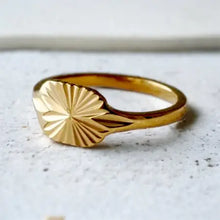 Load image into Gallery viewer, Helios Ring
