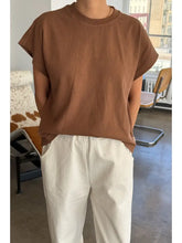 Load image into Gallery viewer, LE BON SHOPPE JEANNE TEE || MUD
