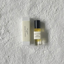 Load image into Gallery viewer, Santal, Cardamom + Amber Perfume Oil
