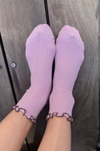 Load image into Gallery viewer, NOBLE x LE BON SHOPPE The Petite Ruffled Modal Socks || Lilac / Brown
