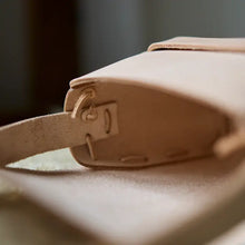 Load image into Gallery viewer, LEATHER SADDLE BAG || NATURAL
