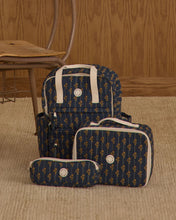 Load image into Gallery viewer, RYLEE + CRU LUNCH BAG || VINTAGE BLOOM
