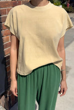 Load image into Gallery viewer, LE BON SHOPPE JEANNE TEE || BUTTER
