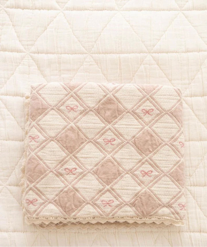 NEW GRAIN PATCHWORK BLANKET || BOW