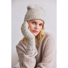 Load image into Gallery viewer, MOHAIR MITTENS || ARCTIC WHITE
