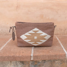 Load image into Gallery viewer, FUEGO CONVERTIBLE CLUTCH || OAXACAN TEXTILE 3-in-1
