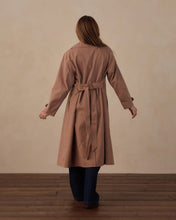 Load image into Gallery viewer, RYLEE &amp; CRU WOMEN'S TRENCH COAT CLAY
