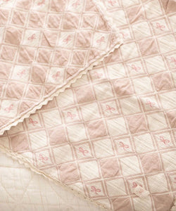 NEW GRAIN PATCHWORK BLANKET || BOW