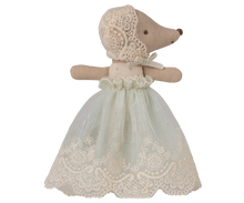 Load image into Gallery viewer, MAILEG BABY MOUSE IN GOWN || MINT
