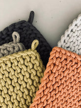 Load image into Gallery viewer, COTTON CROCHET POT HOLDER
