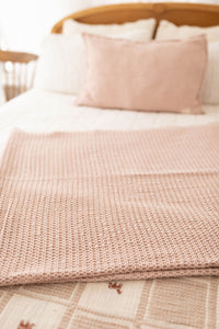 NEW GRAIN PATCHWORK BLANKET || TWIN PONY
