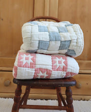 Load image into Gallery viewer, NEW GRAIN HOMESTEAD QUILT TWIN SIZE || RUBY
