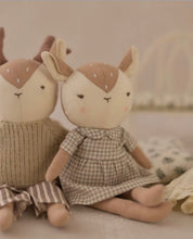 Load image into Gallery viewer, RYLEE &amp; CRU HAZEL THE FAWN

