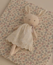 Load image into Gallery viewer, RYLEE &amp; CRU RYLEE THE RABBIT
