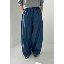 Load image into Gallery viewer, LE BON SHOPPE PARACHUTE PANTS || BLUE DENIM
