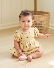 Load image into Gallery viewer, SALE - QUINCY MAE WAFFLE BABYDOLL DRESS || APPLES
