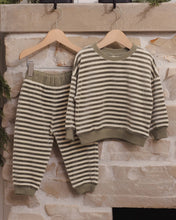 Load image into Gallery viewer, QUINCY MAE VELOUR RELAXED SWEATPANT SPRUCE STRIPE
