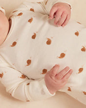 Load image into Gallery viewer, QUINCY MAE KNOTTED BABY GOWN || SNAILS
