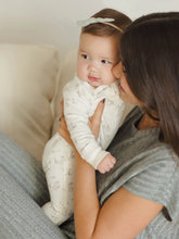 Load image into Gallery viewer, QUINCY MAE ZIP LONGSLEEVE SLEEPER || BUNNY
