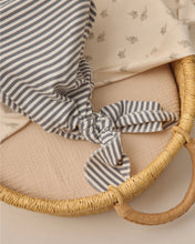 Load image into Gallery viewer, QUINCY MAE KNOTTED BABY GOWN + HAT SET OCEAN STRIPE
