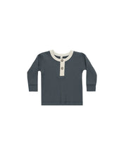 Load image into Gallery viewer, SALE - QUINCY MAE RIBBED HENLEY || INDIGO
