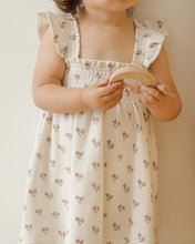 Load image into Gallery viewer, SALE - QUINCY MAE SMOCKED JERSEY DRESS || SUMMER FLOWER
