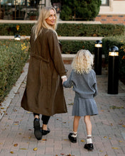Load image into Gallery viewer, RYLEE + CRU TRENCH COAT | BROWN

