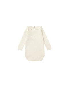 RYLEE + CRU RUFFLE COLLAR BODYSUIT || NATURAL