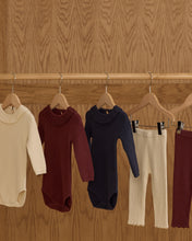 Load image into Gallery viewer, RYLEE + CRU RUFFLE COLLAR BODYSUIT || BURGUNDY
